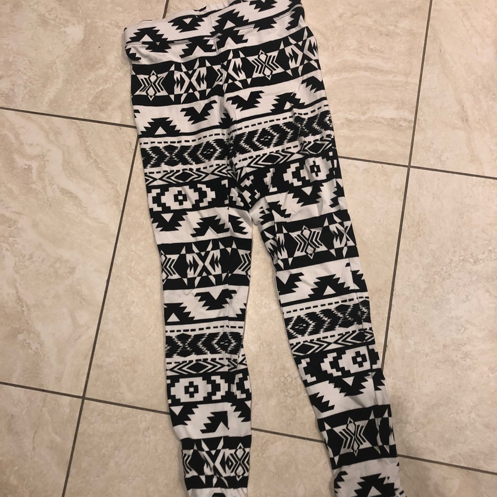 Express geo print leggings